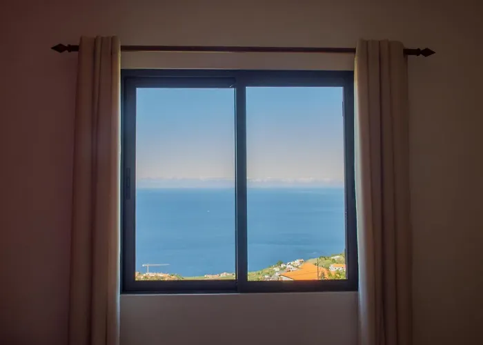 “venik House” Sea_mountains_relaxing_barbecue